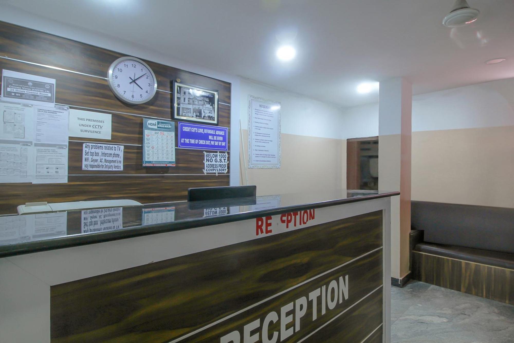 Spot On 81775 Mohit Gokul Lodge New Luxury Room'S Near Secunderabad Railway Station Lālāguda Екстериор снимка